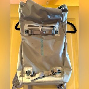 Otterbox Lifeproof Squamish 20L Backpackk